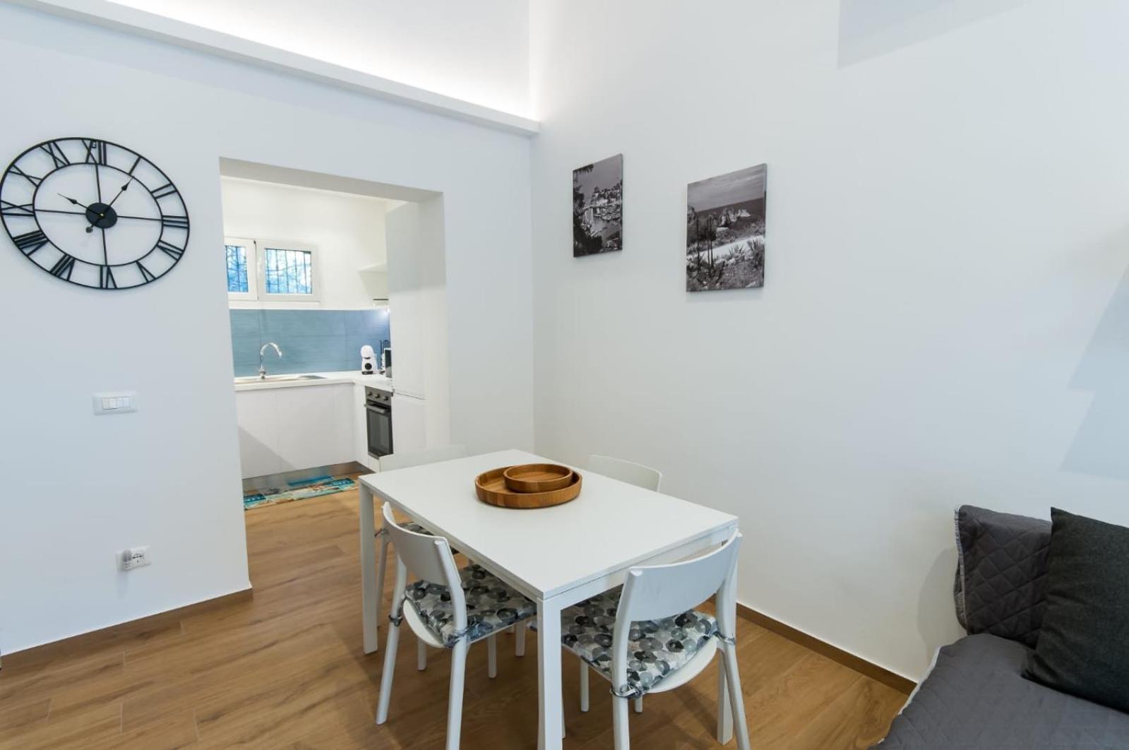 White Home Кастеламаре дел Голфо Екстериор снимка